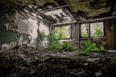 broken_roof_by_easternexploration_ddoojxu